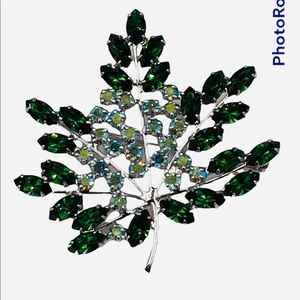 Gorgeous Vintage B David Green Rhinestone Maple Leaf Brooch